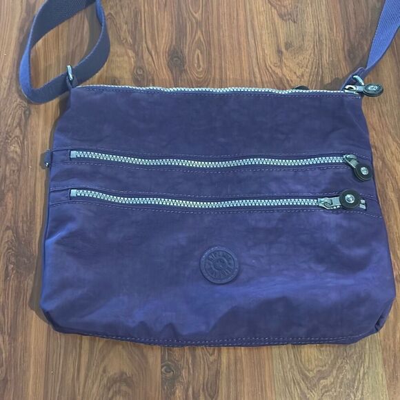 Kipling purple multi pocket Crossbody bag nylon - Picture 1 of 5